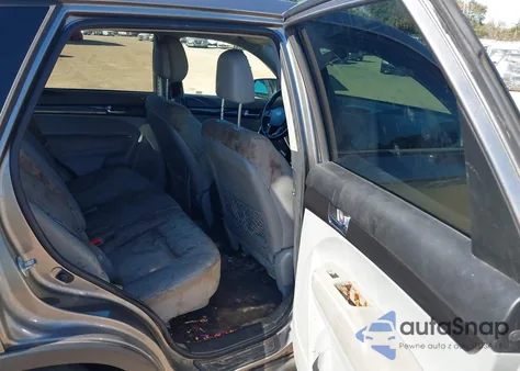 2013 Kia Sorento Lx из США, поврежденный, VIN 5XYKT3A14DG388052